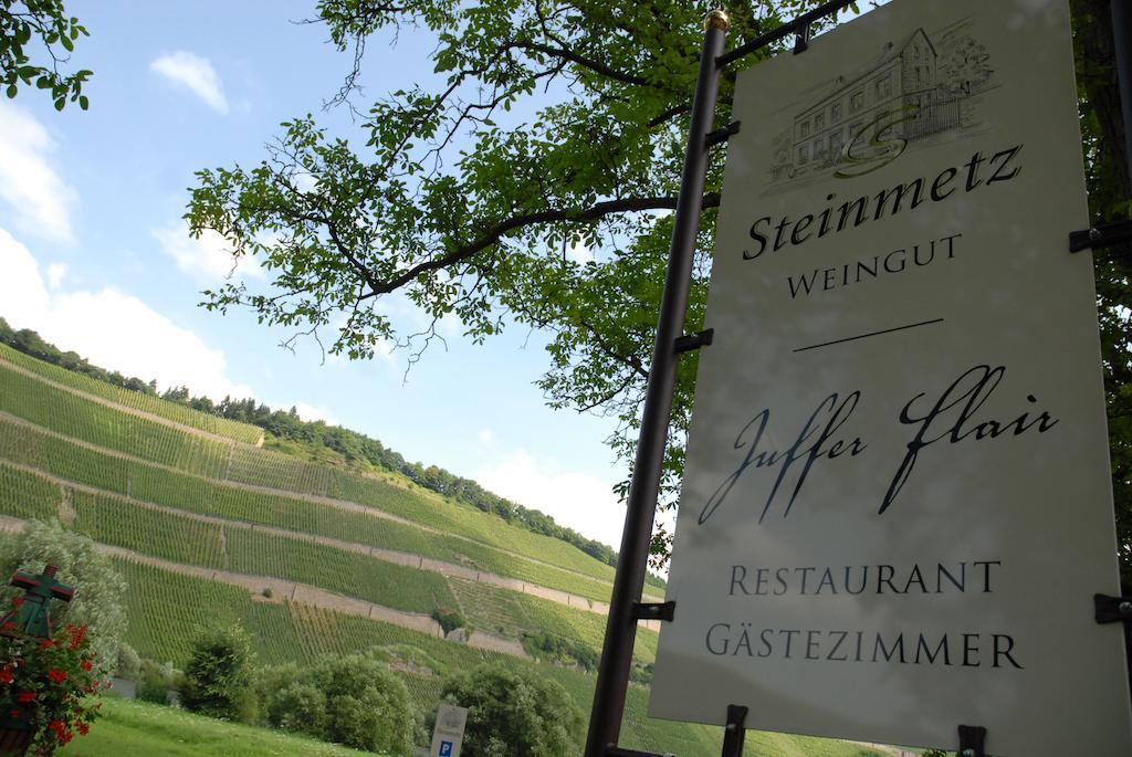 Juffer Flair Restaurant Gaestehaus Браунеберг Экстерьер фото